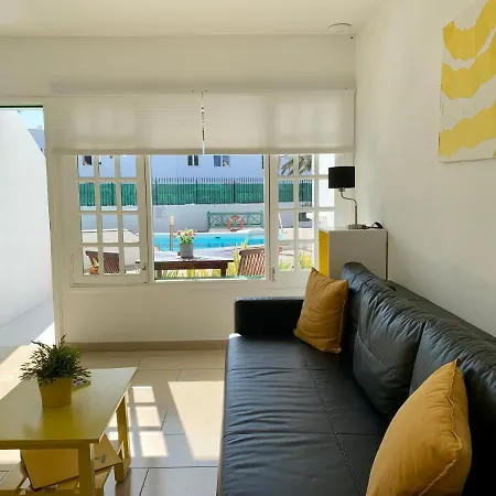 Llamar * Puerto del Carmen (Lanzarote)